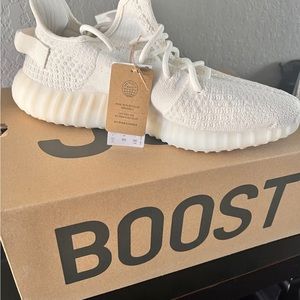 Yeezy Boost 350 V2 Bone Size 12
